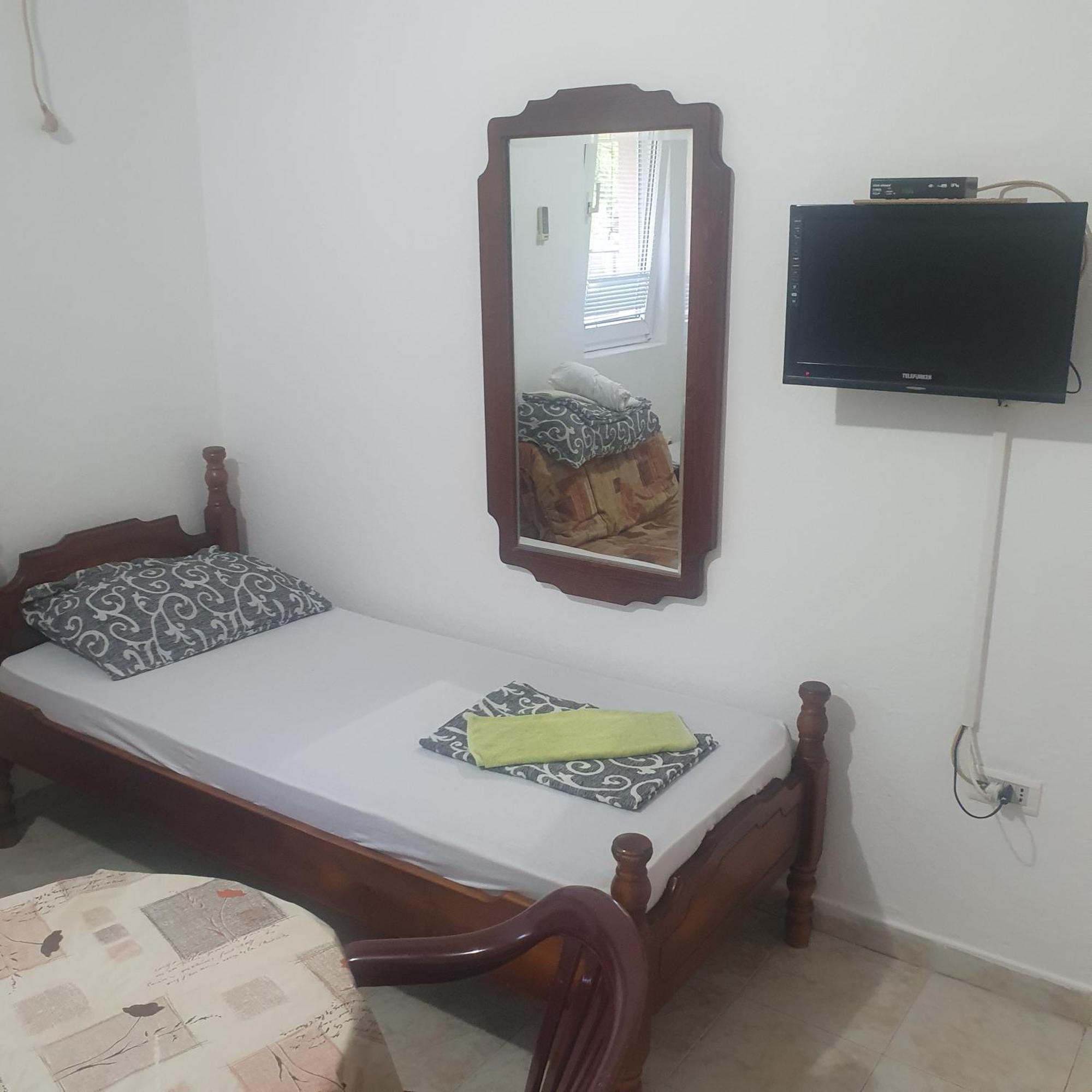 Apartmani Lalo Jankovic Sutomore Bagian luar foto