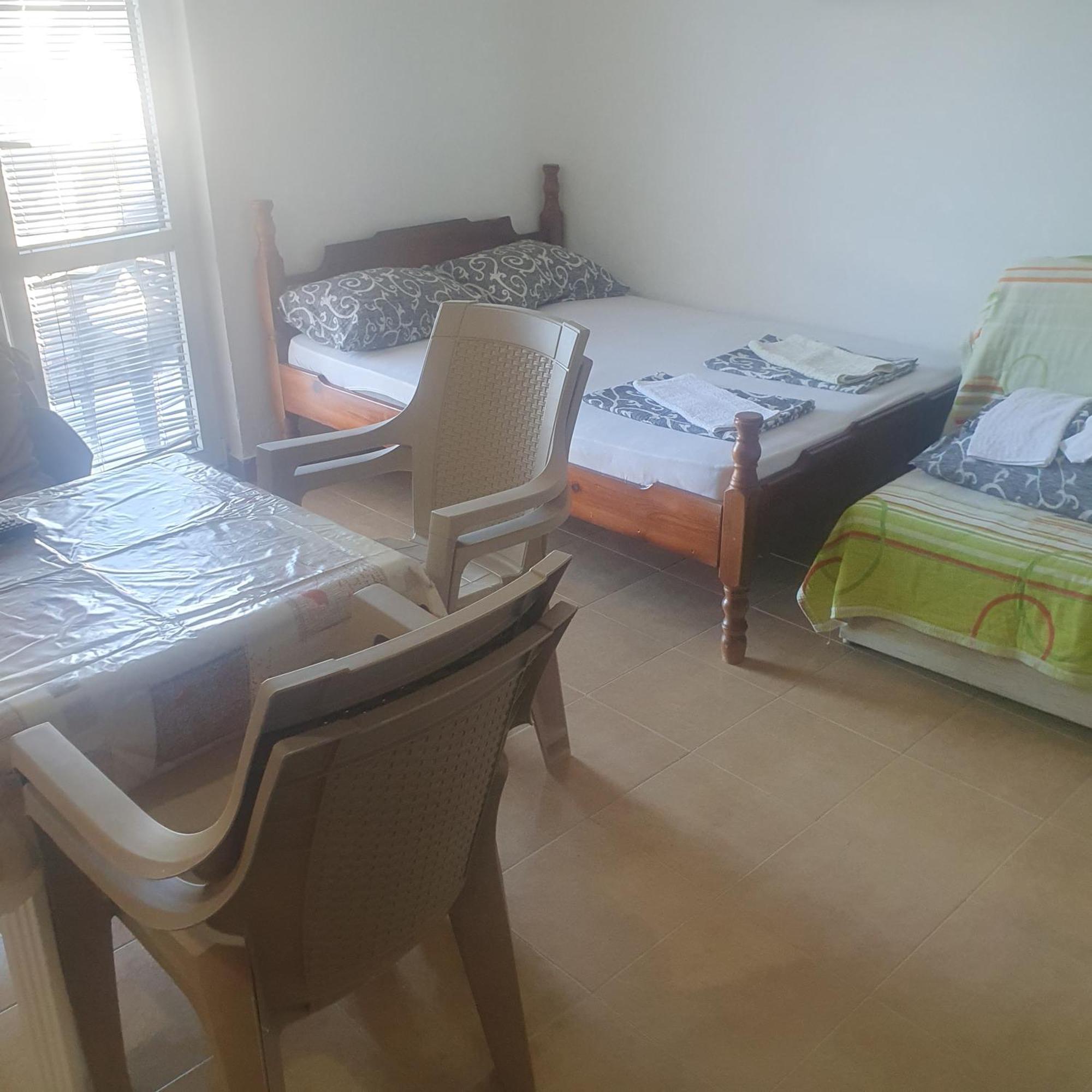 Apartmani Lalo Jankovic Sutomore Bagian luar foto